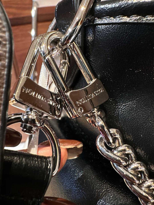 一批黑武士carryall‼️羊皮手袋单肩包91103 商品图9