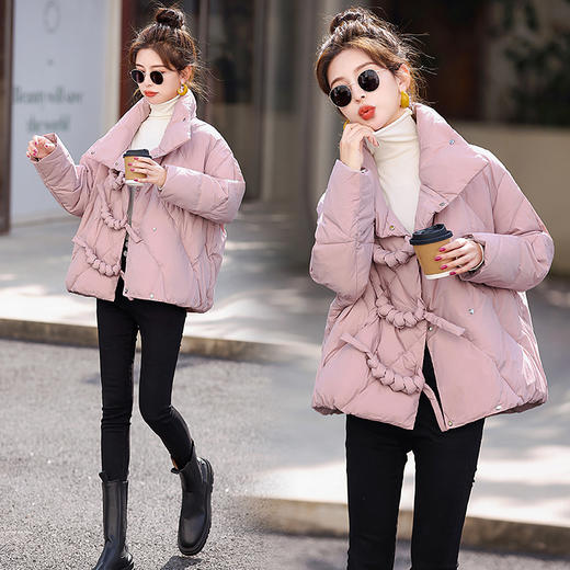 新款白鸭绒复古潮扭结盘扣短款羽绒服MJA358-1 商品图1