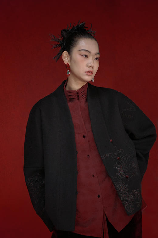 【定制现制作款，下单7-10天发货】新年新衣 铜氨提花松绣云绒棉袄 商品图5