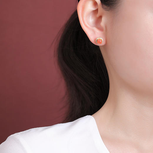 【晚霞晴空】S925银镀金南红水红圆形耳钉【CW-ED03759】 商品图3