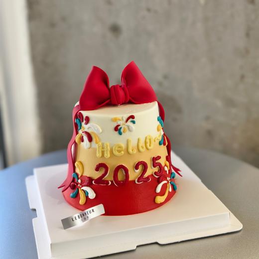 2025蝴蝶结·奶油蛋糕（深色容易晕色，介意勿拍） 商品图0