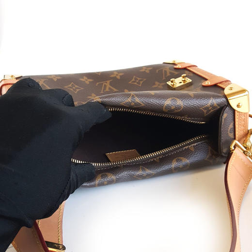 【95新】LV路易威登M46358 中号老花秀款谷爱凌软盒子Side Trunk单肩包050125TJ10  现售价：16300 商品图7