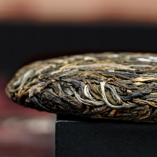 2025春茶 吉顺号困鹿山春茶乔木茶醇料普洱茶生茶饼100克 商品图3