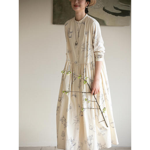 牧衣游原创 印花木棉纤维混纺风衣女新款设计感宽松长外套 雾隐花 商品图1