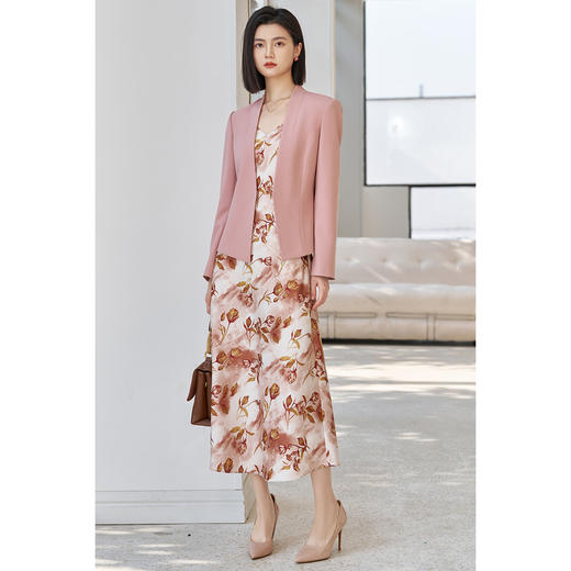 2026春季极简风时尚优雅大气通勤干练无领西装外套5336 商品图4