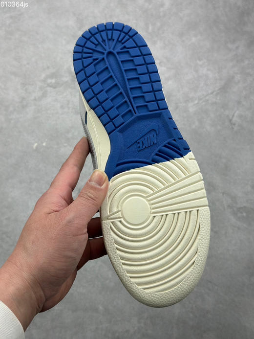 秋冬特惠💰470 公司级 Nike SB Dunk Low “斯图西蛇年联名—米蓝银勾” 周年高端定制 低帮休闲板鞋 商品图8