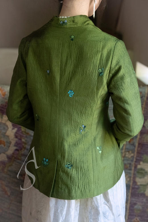 Maku 松绿色手织真丝刺子勾绣短外套 商品图4