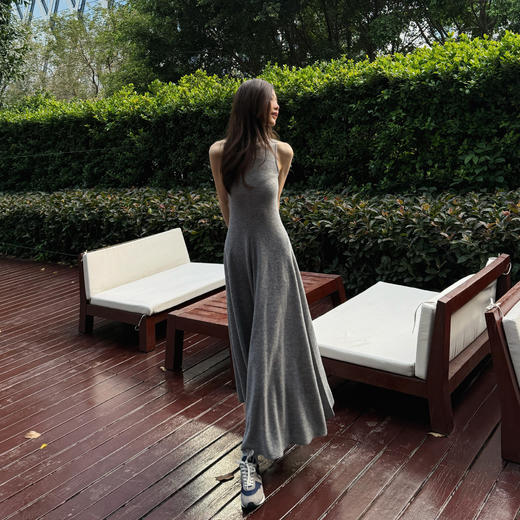 ROMI STUDIO“格雷优雅”100%绵羊毛高领无袖收腰连衣裙 RWBWL41531 商品图2