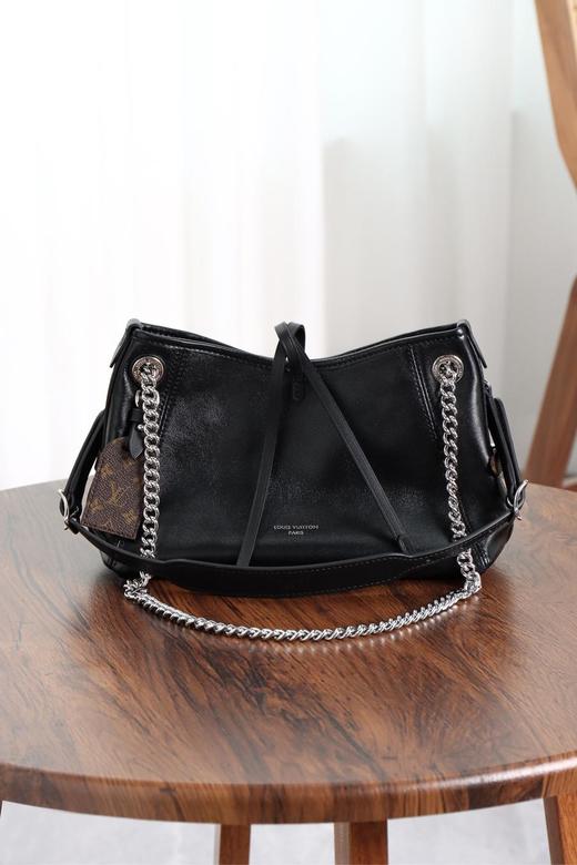 驴家2025最新款Carryall Vibe BB黑武士酷飒来袭！链条包（HH） 商品图0