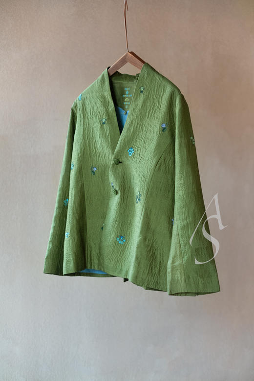Maku 松绿色手织真丝刺子勾绣短外套 商品图5