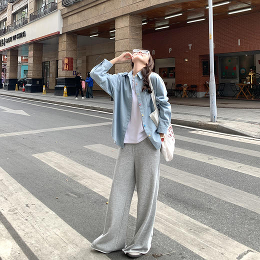 <曾小咸推荐>4.9现货秒杀 ！微信超特价！蓝白牛仔竖条纹衬衫 日常169.99 立减80 秒杀89.99！！ 商品图1