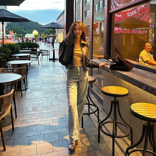 ROMI STUDIO“随性简约”高腰百搭宽松直筒显瘦蓝色牛仔裤 23AWN303 商品图2