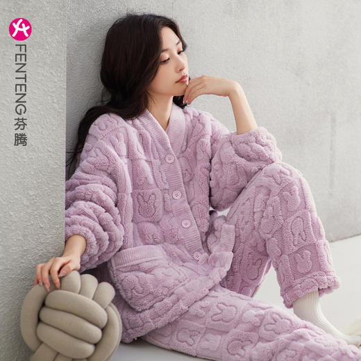 芬腾女士睡衣女秋冬季珊瑚绒法兰绒加绒加厚保暖家居服套装 商品图1