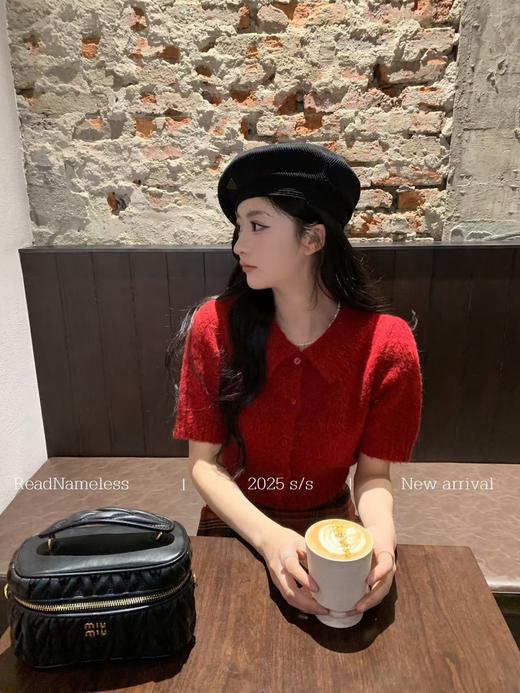 Read Nameless /高品红色康宝莱短袖毛衣+掐腰红格子裙2025/1/13 商品图4