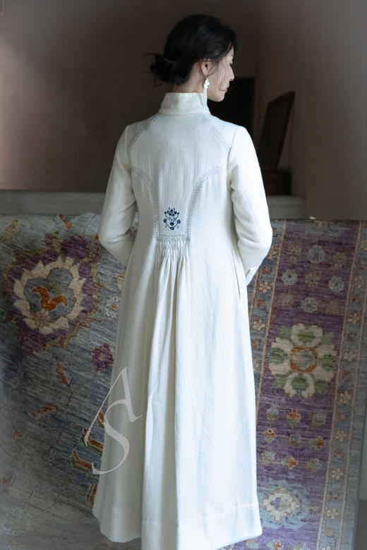 Maku 奶白色手织菱纹羊毛勾袖长外套 商品图2