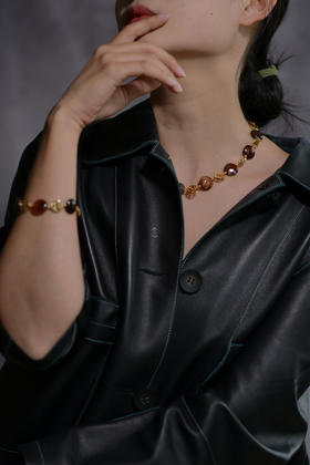 玛瑙铜鎏金珠项链