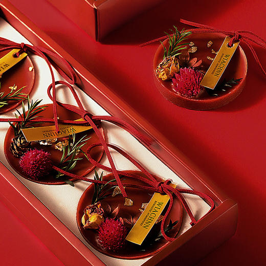 【红礼鸿运，芬芳四季】2025新年鸿运香薰蜡片挂件 手工衣柜 室内持久留香 送礼品香薰礼盒装-QQ 商品图1