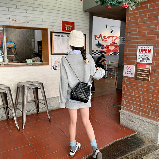 <曾小咸推荐>学院风韩系花灰色假两件卫衣 商品图4