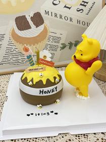 小熊维尼（怀孕主题）蛋糕