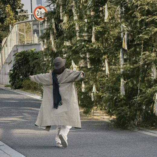 顺丰包邮34241洛诗琳进口匹马棉纸感肌理建筑廓形风衣673 商品图2