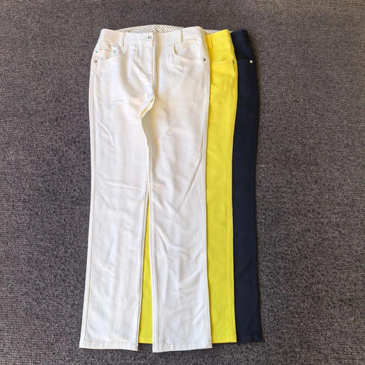 正品日单卡拉威女款高尔夫长裤，春秋款。只有白色L码，深蓝色S M L码各一件。 商品图0