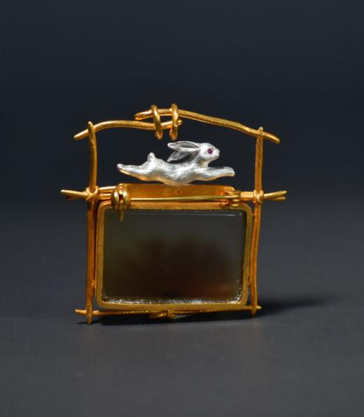 海洋玉髓银鎏金兔子胸针吊坠两用款 商品图0