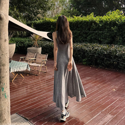 ROMI STUDIO“格雷优雅”100%绵羊毛高领无袖收腰连衣裙 RWBWL41531 商品图3