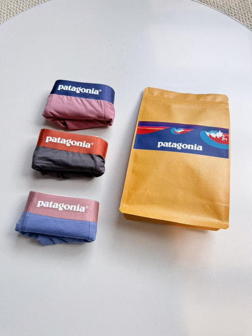 外贸原单正品巴塔男士内裤，升级版莫代尔平角裤，无缝切割工艺 科学配 ，丝滑 透气 舒适！有型！ 一点也不紧绷 。一盒三条装 商品图2