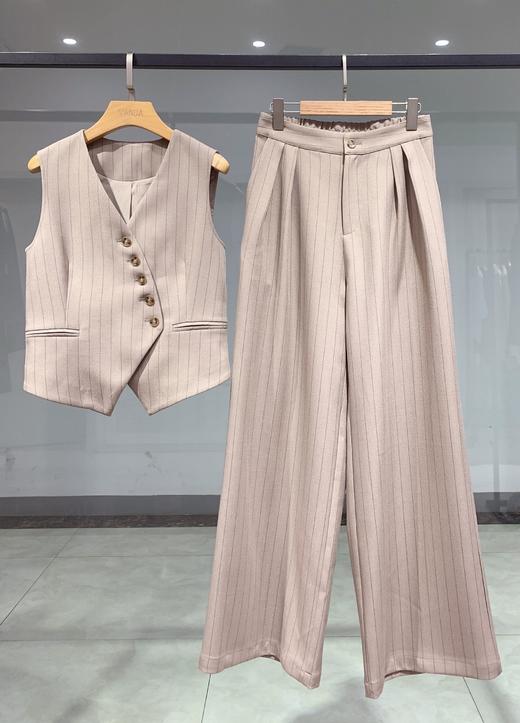 条纹马甲套装 商品图4