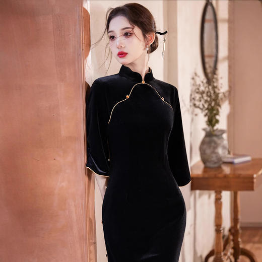 2024新款冬季长袖显瘦修身新中式改良禅意茶服国风丝绒旗袍MYJ黑色丝绒 商品图2