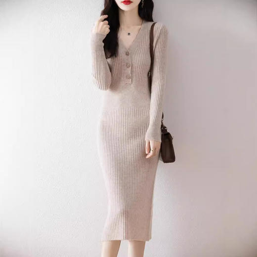 丁摩 半开V领纯羊毛连衣裙女秋冬新款中长款修身打底裙气质紧身羊毛裙5ZF-11227 商品图1