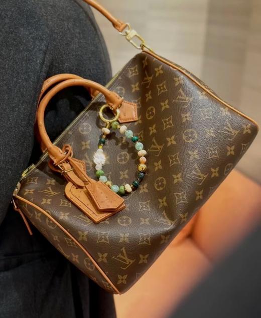 LouIs VUITTON Speedy 30 可拆卸可调节肩带 皮革饰边 单肩斜挎手提包 常规 女款 棕色（CB） 商品图9