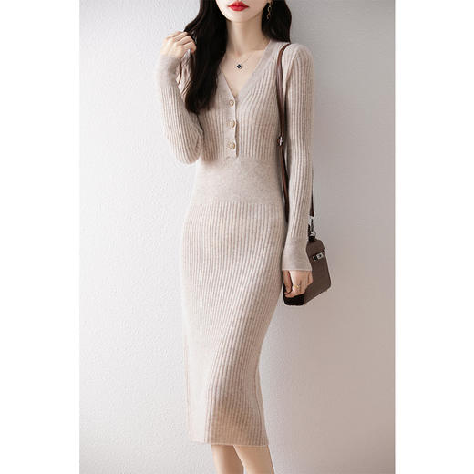 丁摩 半开V领纯羊毛连衣裙女秋冬新款中长款修身打底裙气质紧身羊毛裙5ZF-11227 商品图7