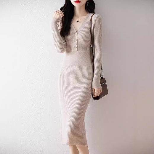 丁摩 半开V领纯羊毛连衣裙女秋冬新款中长款修身打底裙气质紧身羊毛裙5ZF-11227 商品图2