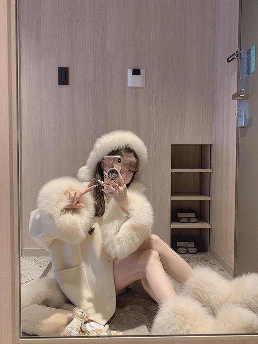 金蘑菇菇 伦敦甜心/娇贵少女氛围 狐狸毛毛领外套 商品图0
