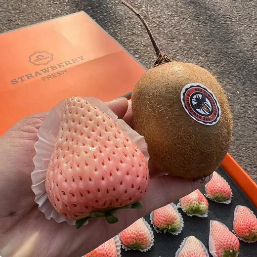 粉色妖姬大草莓 商品图0