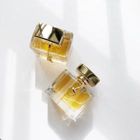 D011211设计感 金属吊坠木质花香调同名唯我绝版香水75ml