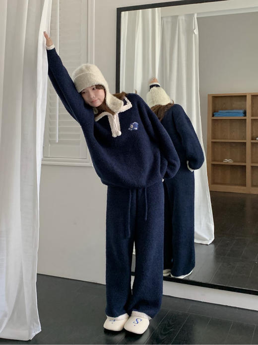 【小熊同款】2025新款睡衣女秋冬加厚翻领高领保暖家居服套装
云感暖融融半边绒 绵密松软 商品图8
