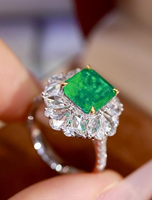 2.22ct刻面祖母绿戒指 商品图3