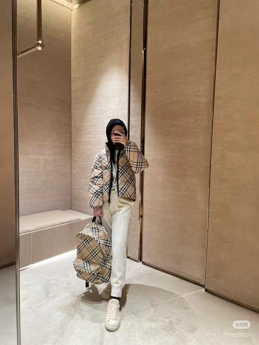 巴宝莉Bur秋冬爆款鹅绒复古战马刺绣女士羽绒服 双面可穿 商品图1