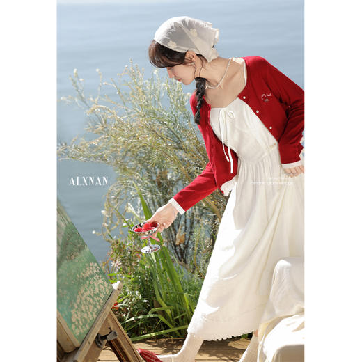 【6折秒杀】鹿向南「清风白雾」气质吊带连衣裙L52818 商品图1