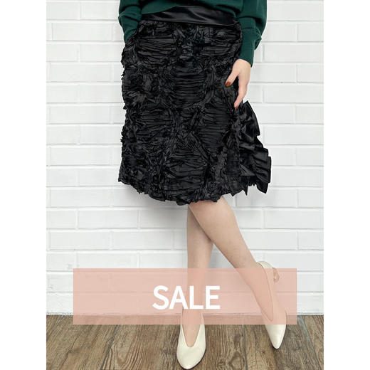 TYNVIE 荷叶开衩翻腰边半身裙 - 黑色 商品图0