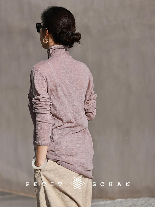 PETIT SCHAN小闪 CLO#710 Silent 无声 羊毛堆堆领卷边提花斜裁套头打底衫 商品图1