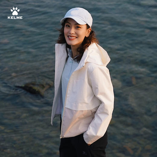 卡尔美春季新款城市野营系列女士梭织外套 商品图2