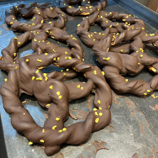 巧克力丹麦碱水结 商品图0