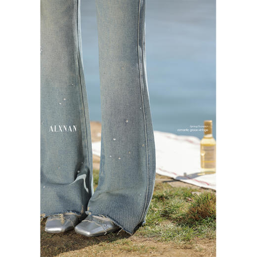 鹿向南「显瘦神裤」牛仔蓝修身牛仔裤 商品图1