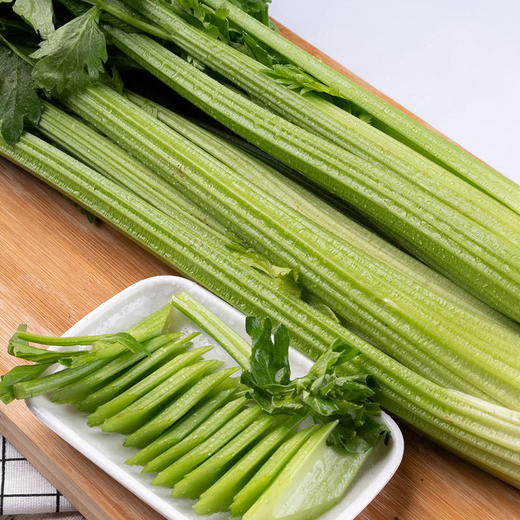 MM 山姆 有机西芹 600g 商品图1