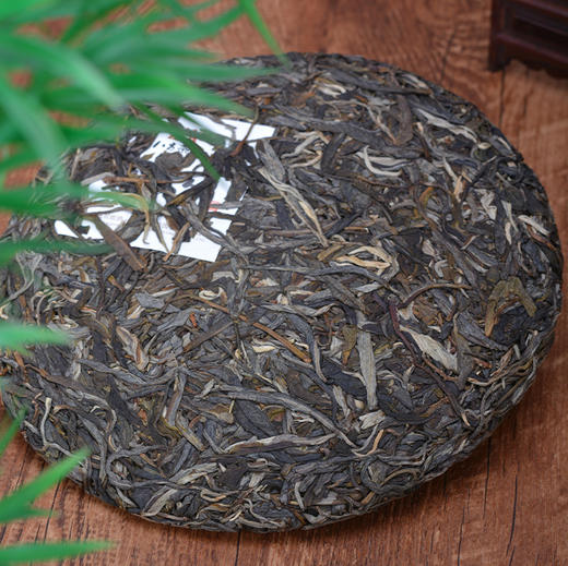 2022班章橡筋饼普洱生茶357克 商品图1