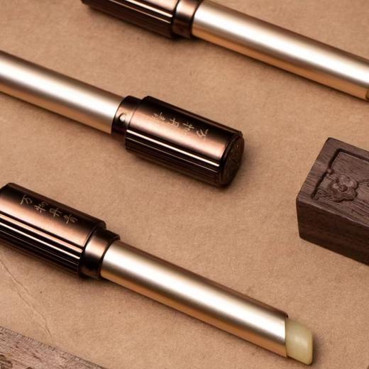 万物丹青腊梅香唇膏 非遗唇膏制作技艺 商品图8