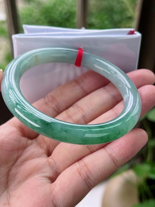 55圆条翡翠手镯 商品图4